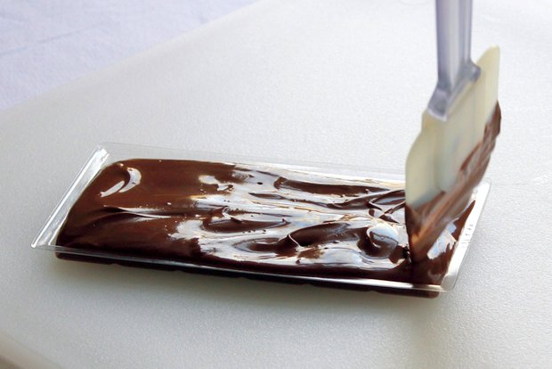 9 pouring milk chocolate